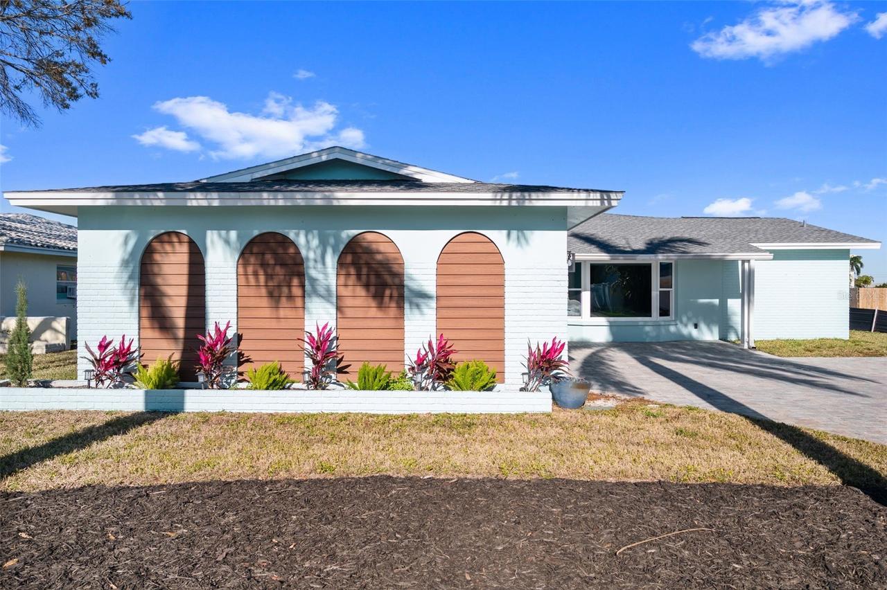 11145 4th St., Treasure Island, FL 33706