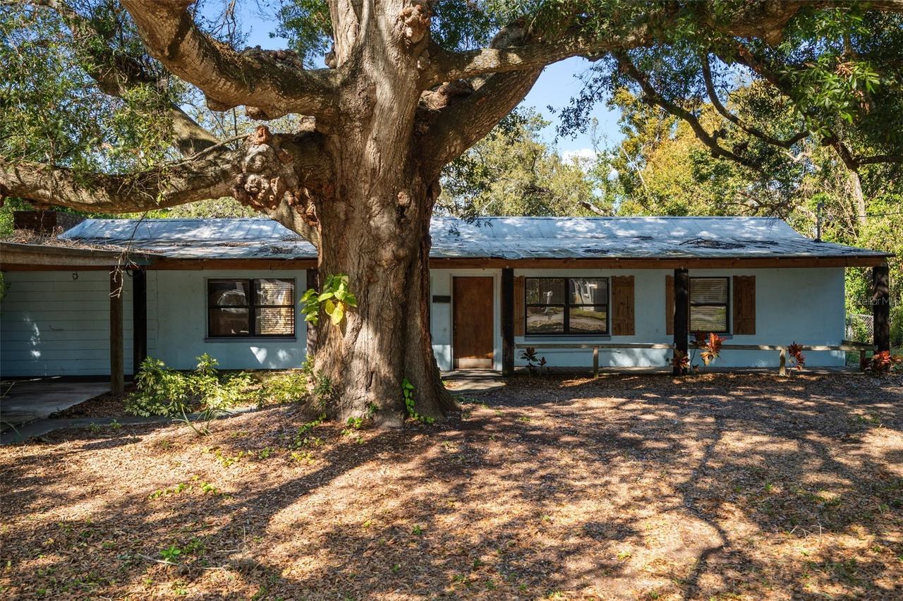 1715 W Overpar Dr., Tampa, FL 33612