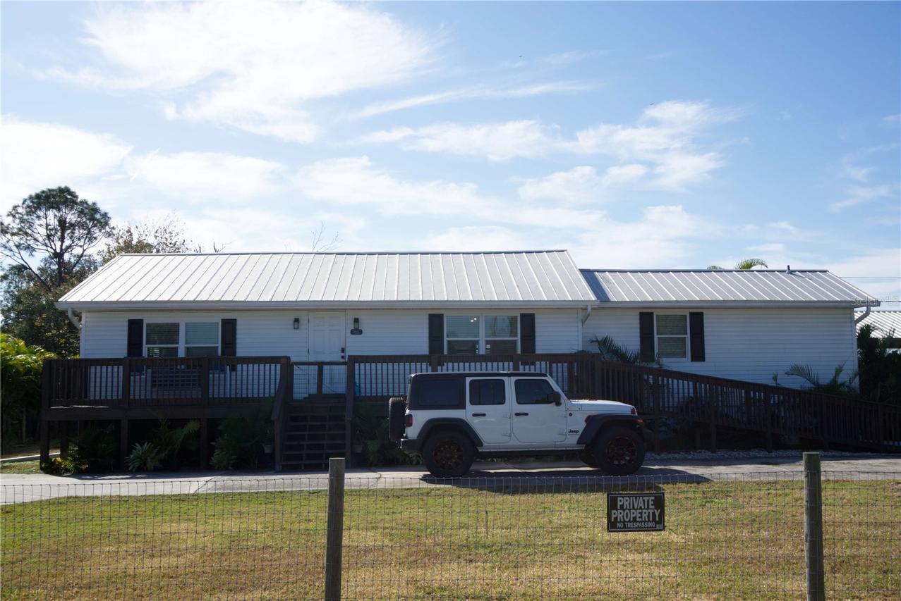 1007 77th St., Palmetto, FL 34221