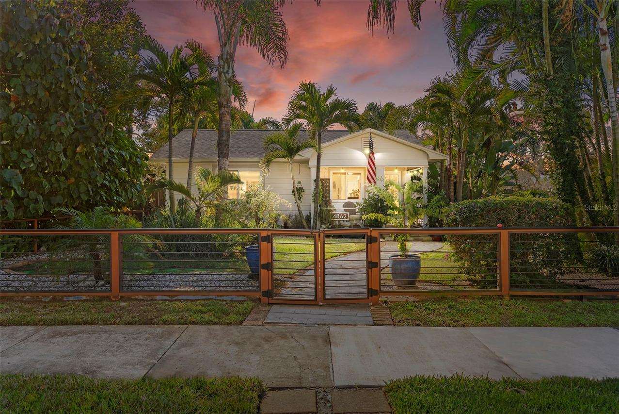 4862 Burlington Ave., St Petersburg, FL 33713
