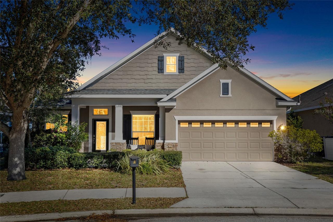 15861 Starling Water Dr., Lithia, FL 33547