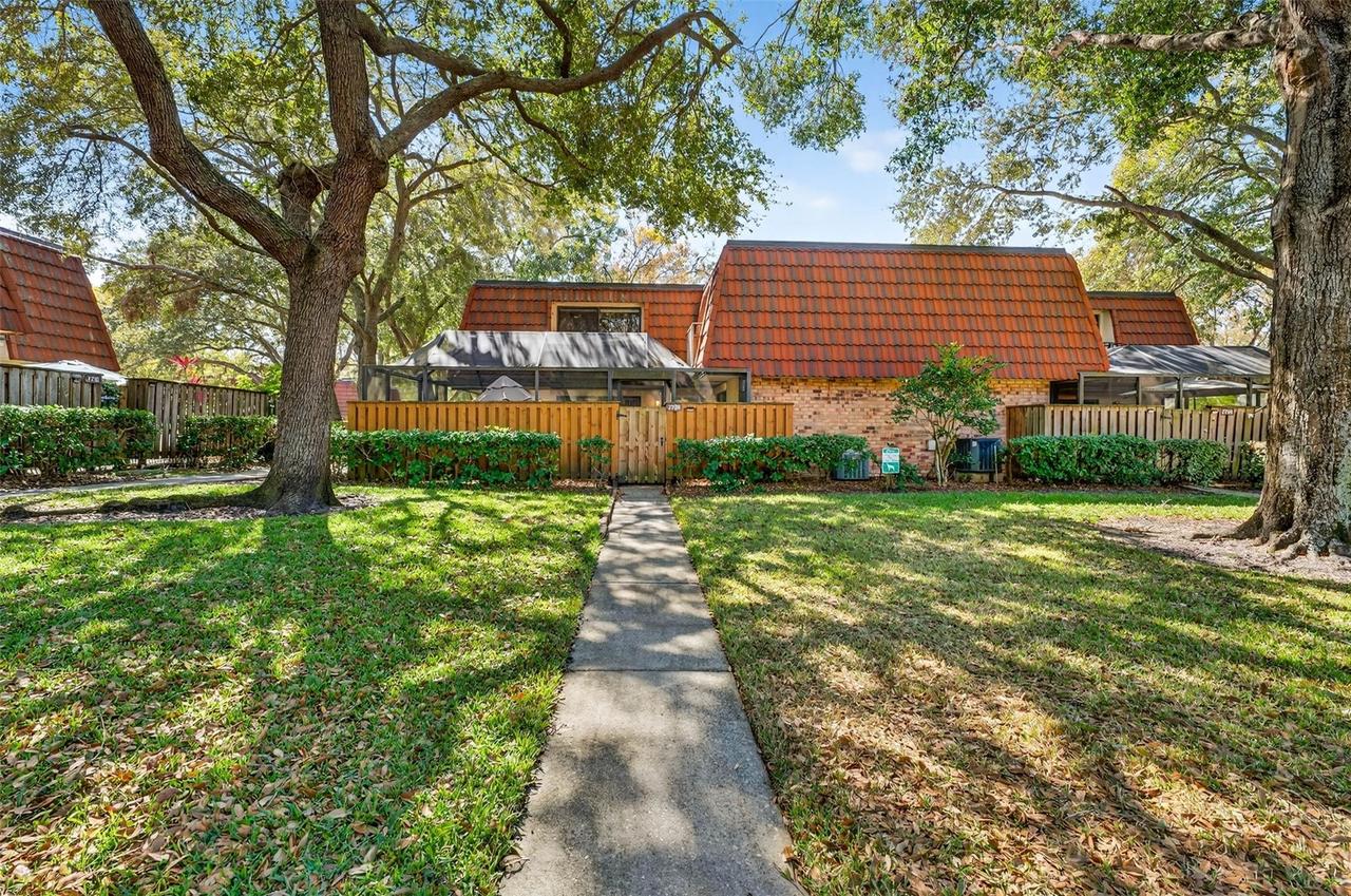 2708 9th Ct., Palm Harbor, FL 34684