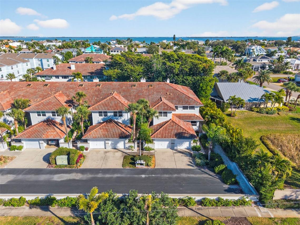 903 Pinellas Bayway #308, St Petersburg, FL 33715