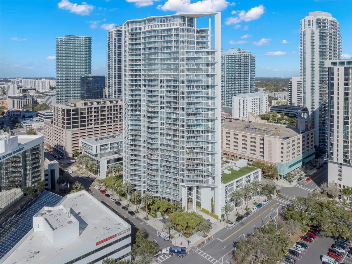 175 1st St. #1506, St Petersburg, FL 33701