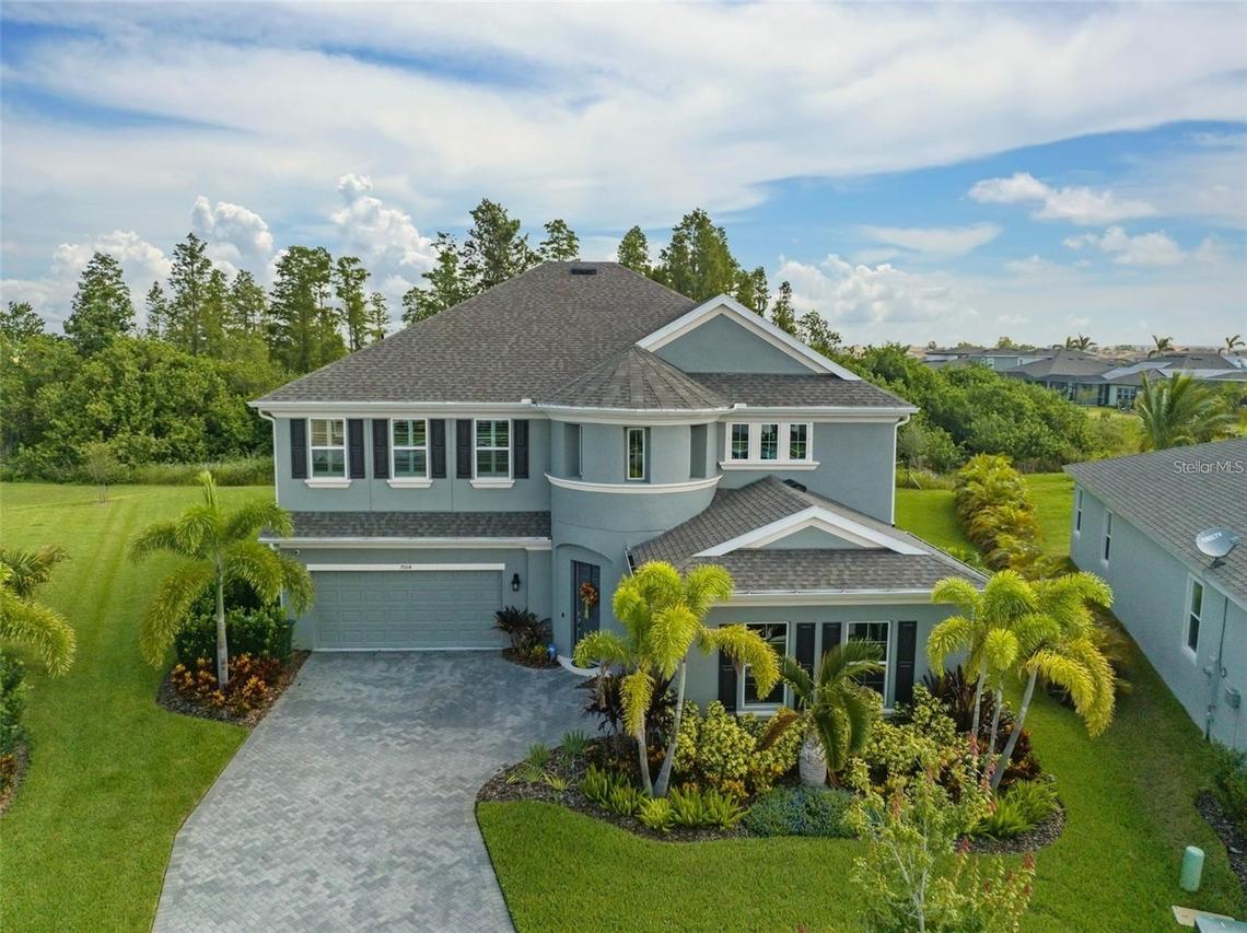 7004 Mainland Ave., Apollo Beach, FL 33572