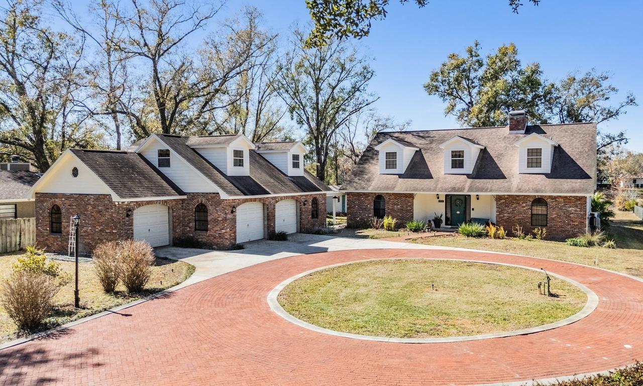 701 Duque Rd., Lutz, FL 33549