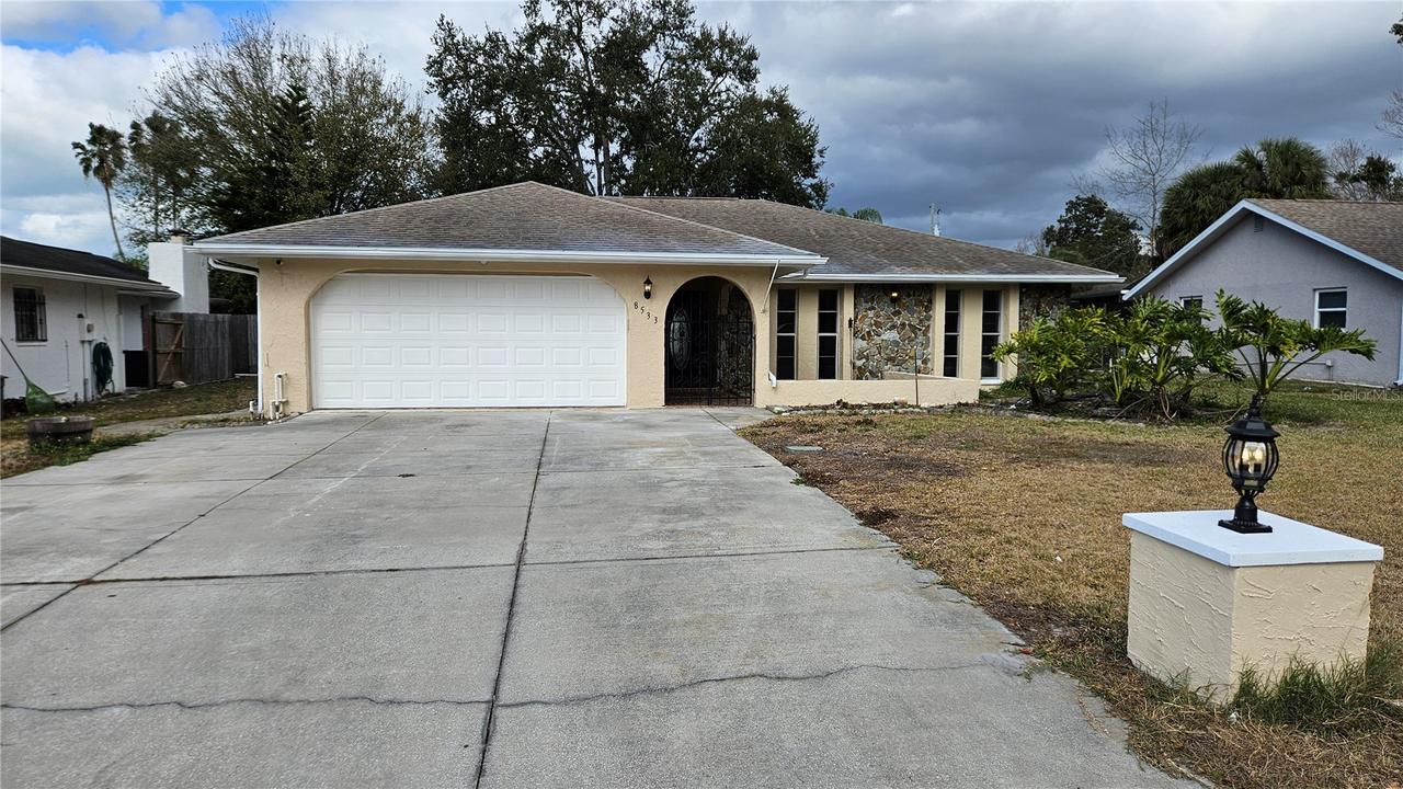 8533 Viva Via Dr., Hudson, FL 34667