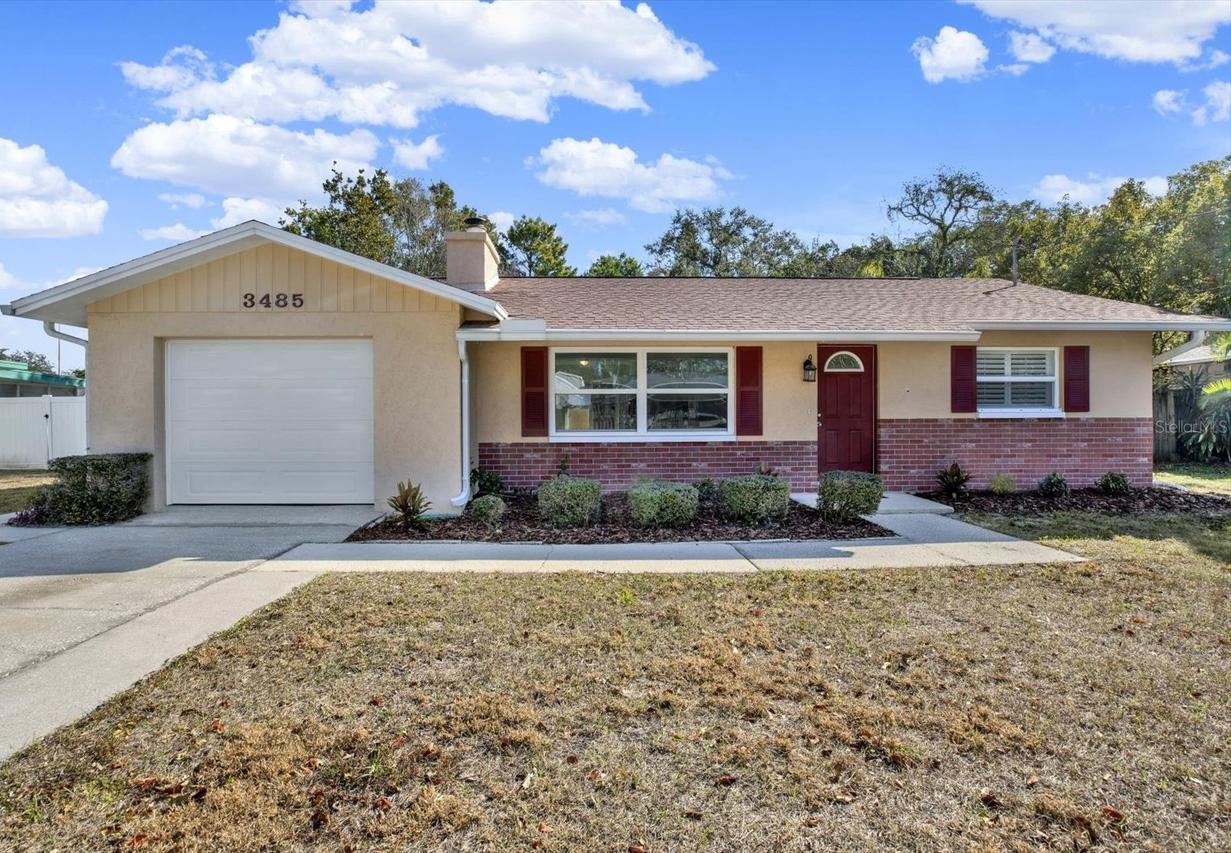 3485 Pine St., Dunedin, FL 34698