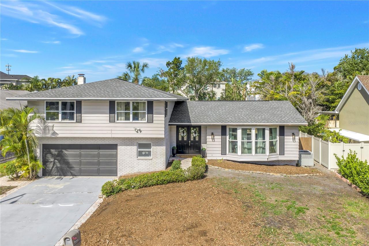 8500 144th Ln., Seminole, FL 33776