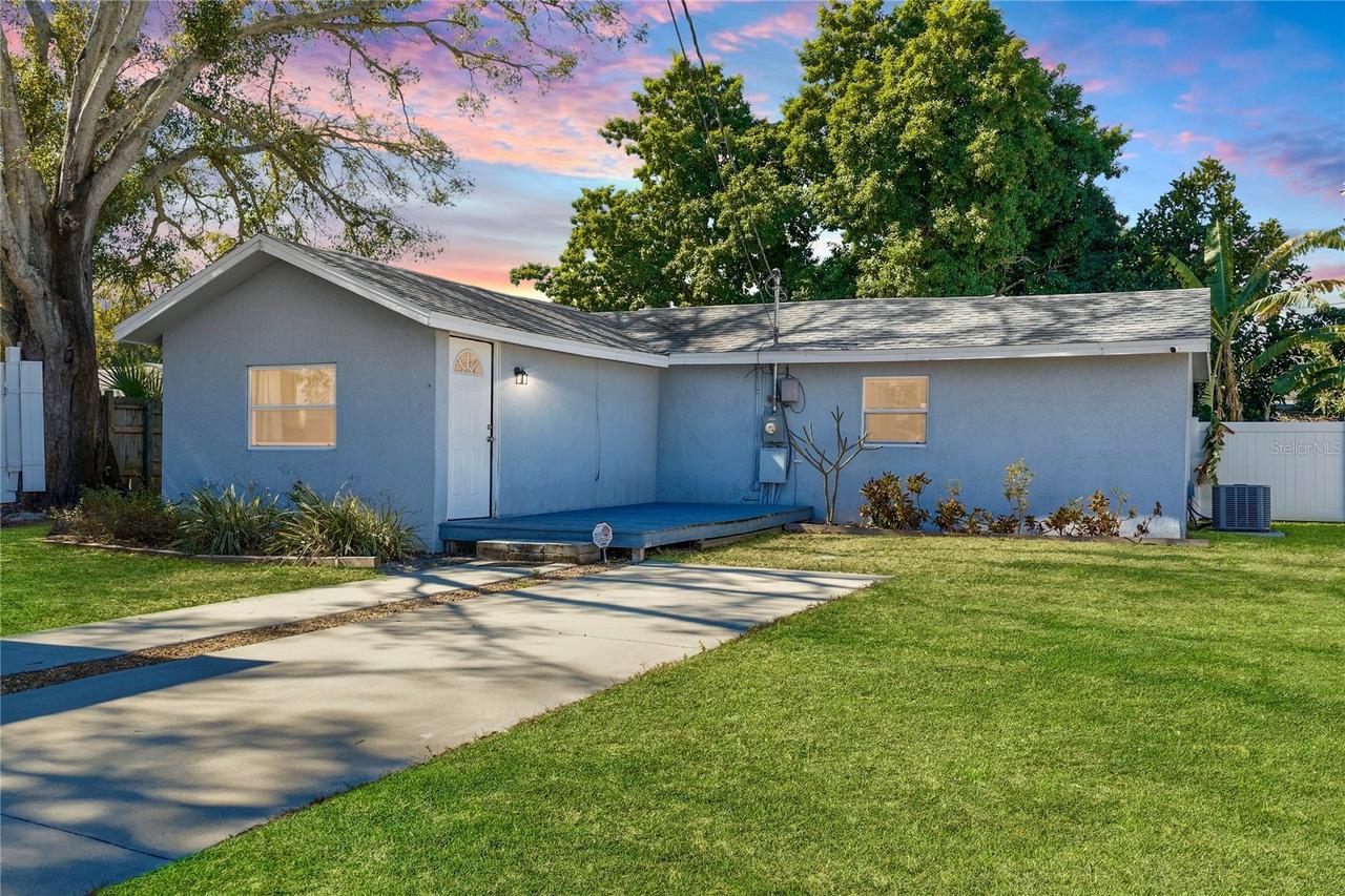 4978 71st St., St Petersburg, FL 33709