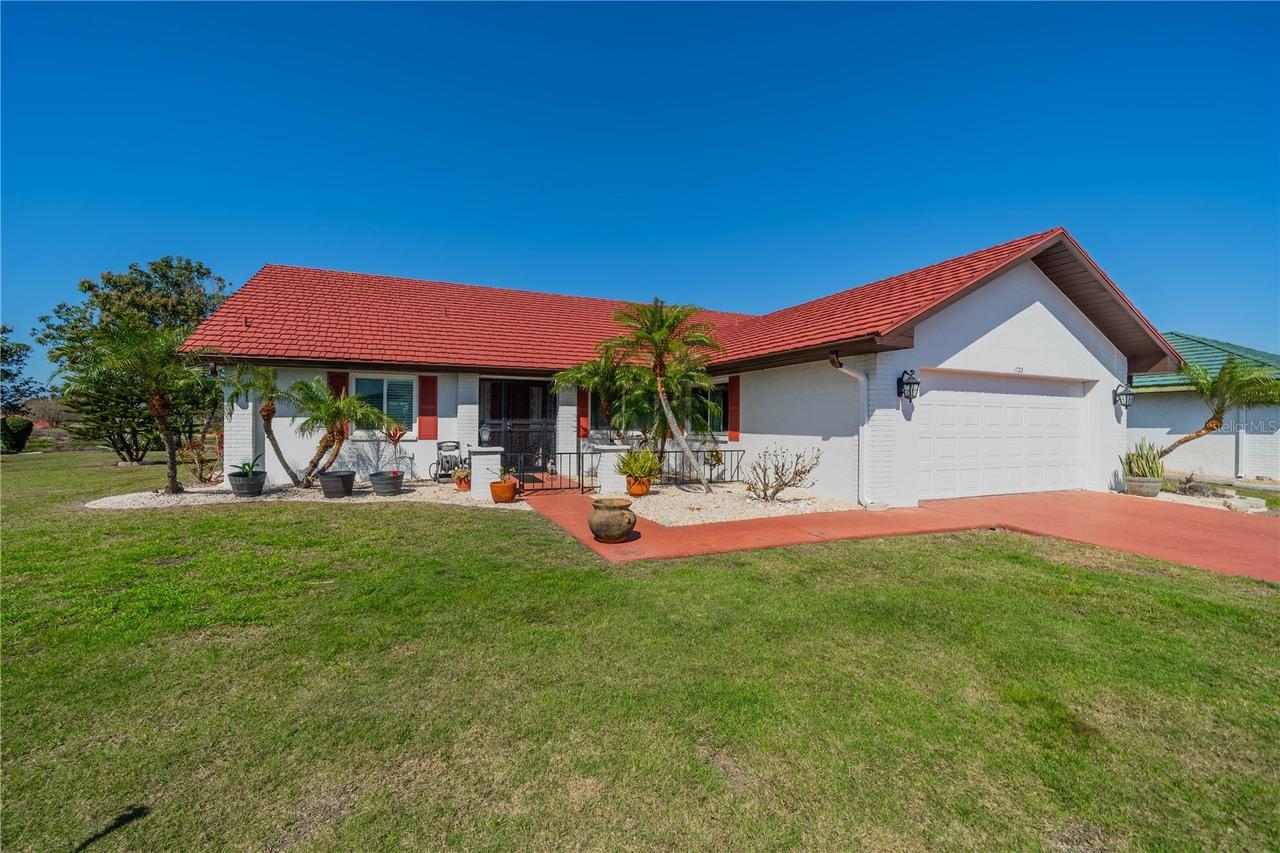 1723 Wolf Laurel Dr., Sun City Center, FL 33573