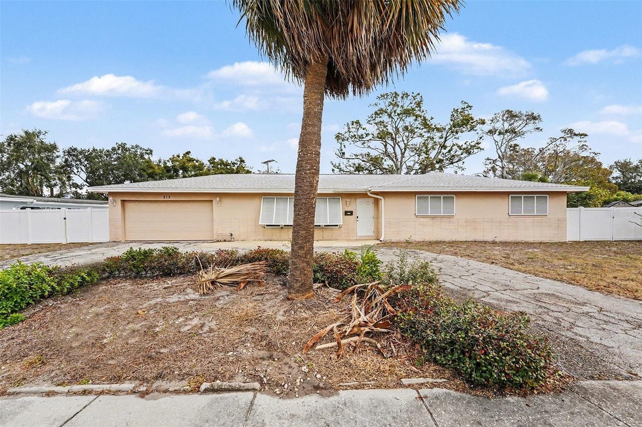 213 Park St., St Petersburg, FL 33710