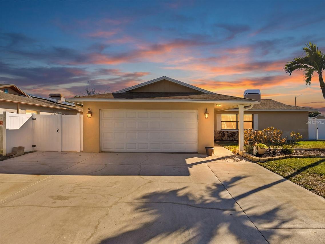 9429 Laura Anne Dr., Seminole, FL 33776