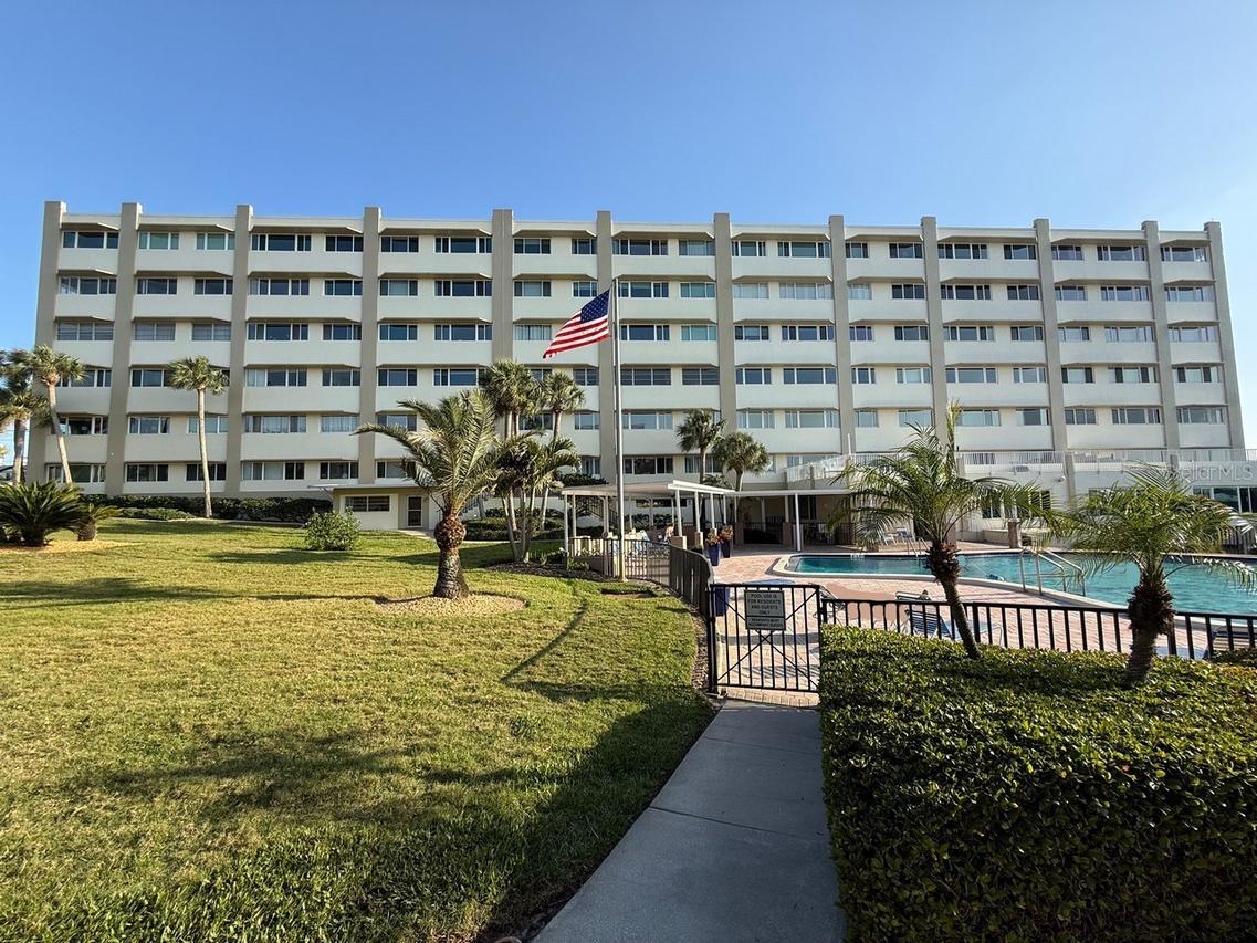 100 Bluff View Dr. #317A, Belleair Bluffs, FL 33770