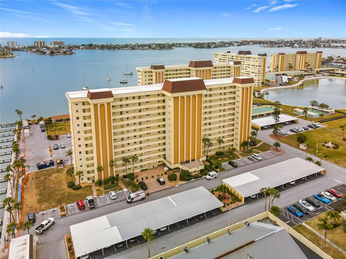 4550 Cove Cir. #106, St Petersburg, FL 33708
