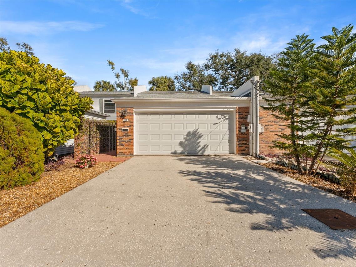 110 S Lauber Way, Tampa, FL 33609