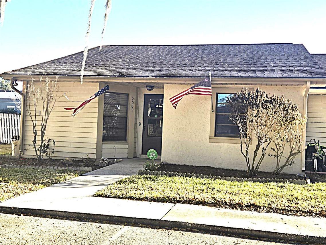 2009 Cedar Run Dr., Plant City, FL 33563