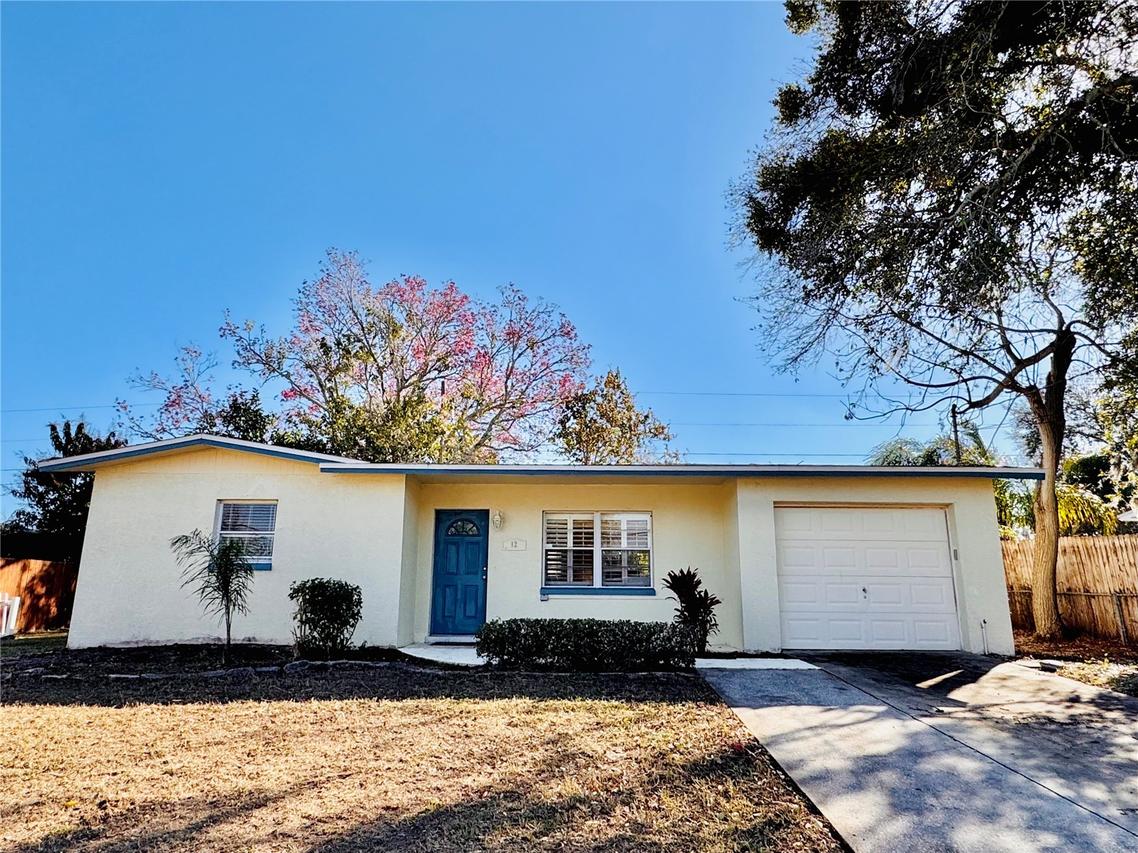 12 Lake Shore Dr., Palm Harbor, FL 34684