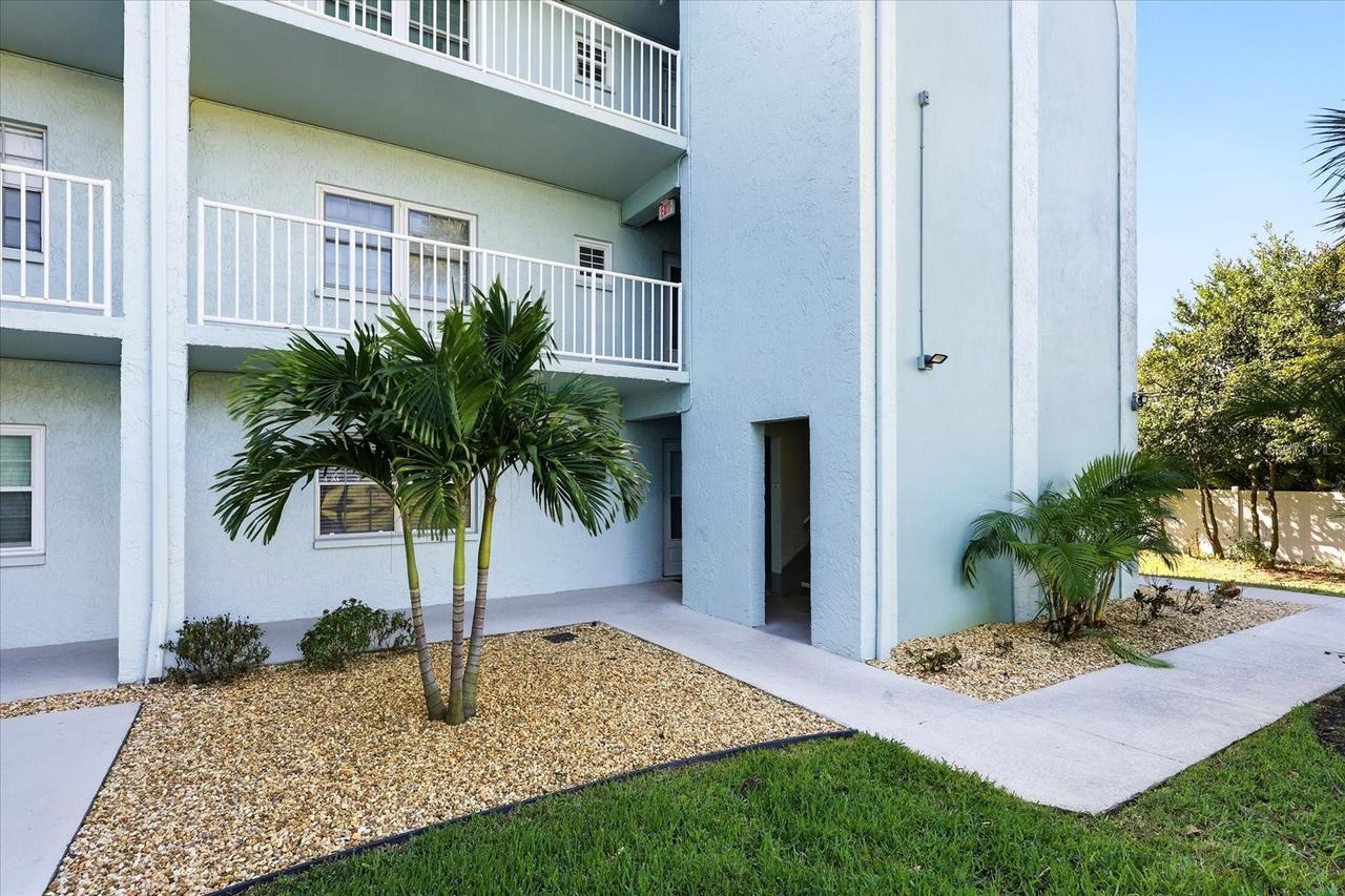 1706 Belleair Forest Dr. #128, Belleair, FL 33756