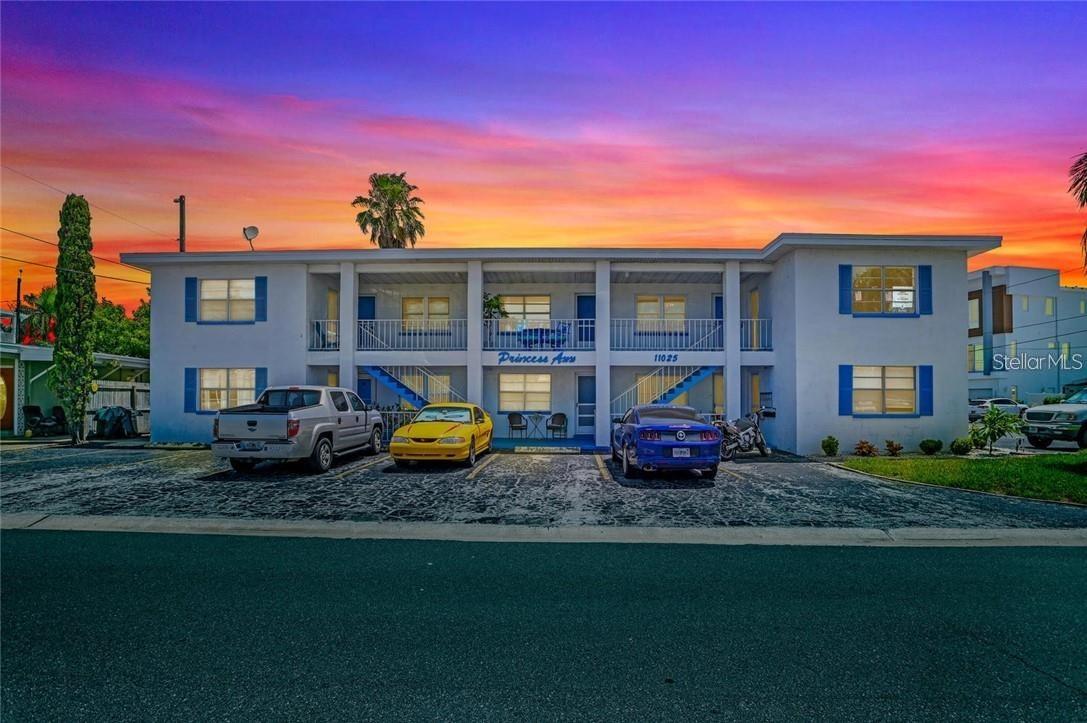 11025 2nd St. #8, Treasure Island, FL 33706