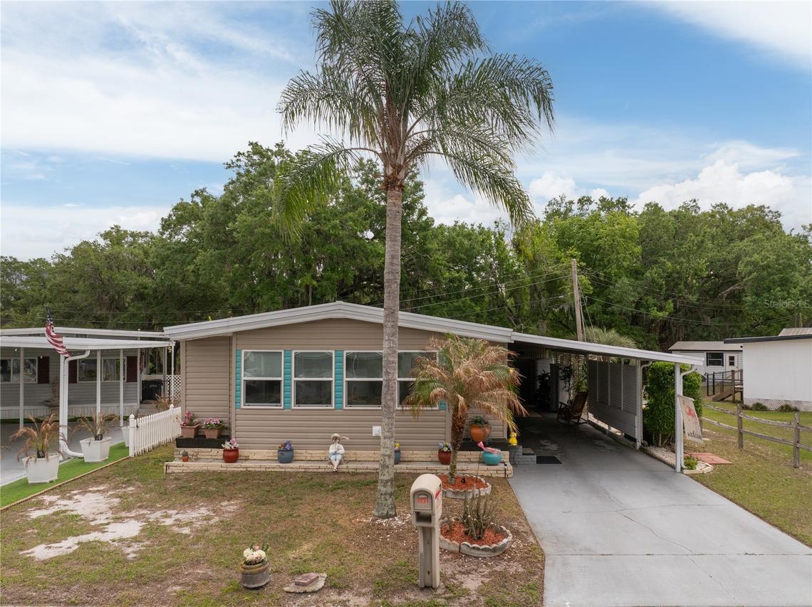 1934 Blue Lake Dr., Lakeland, FL 33801