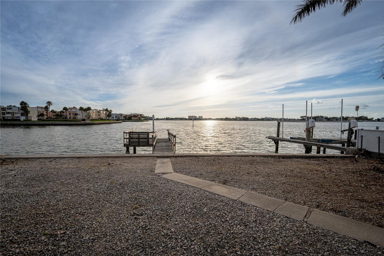 1425 Corey Way, South Pasadena, FL 33707