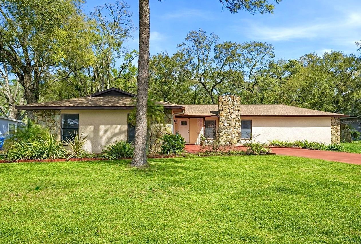 314 E 137th Ave., Tampa, FL 33613