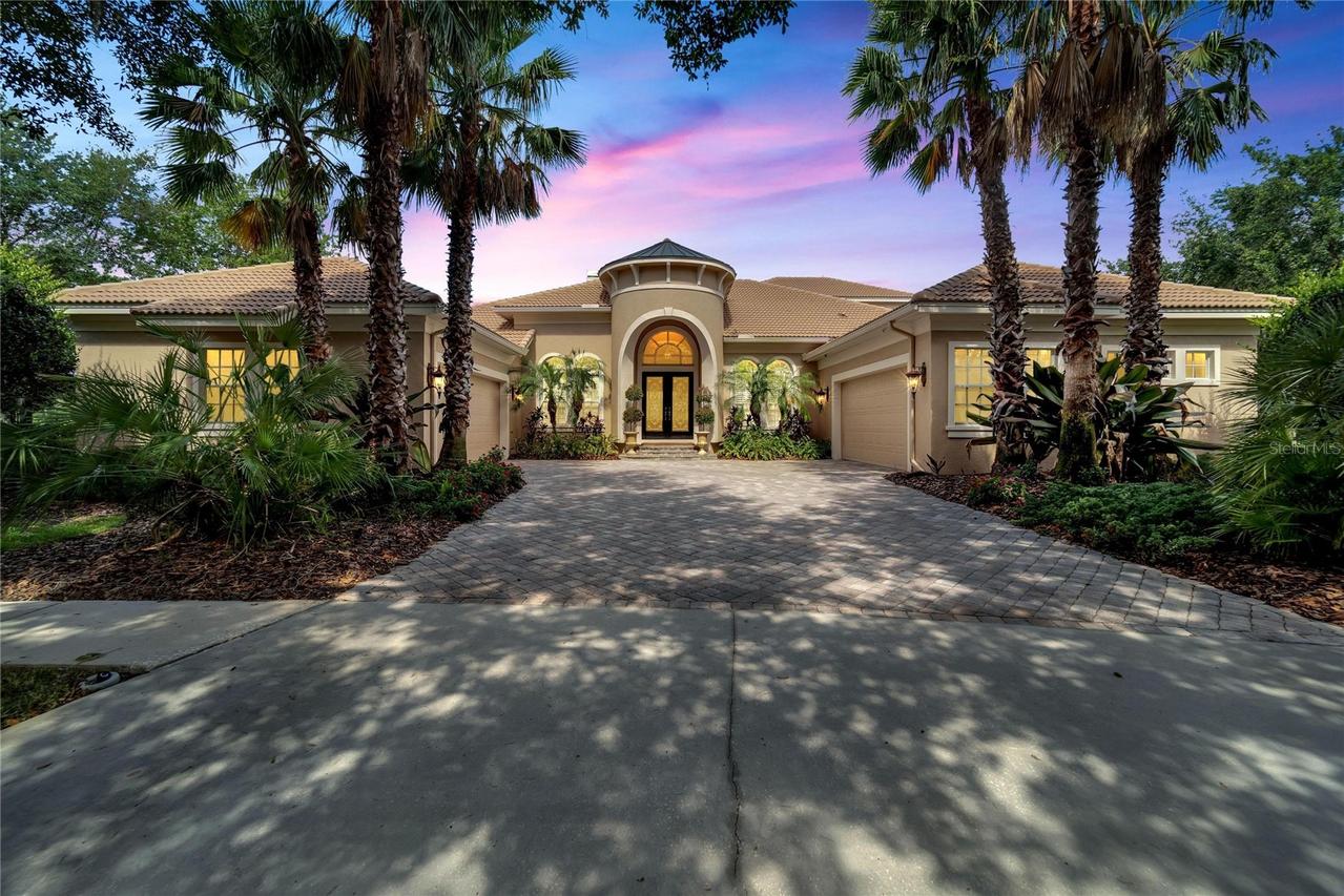 15101 Kestrelglen Way, Lithia, FL 33547