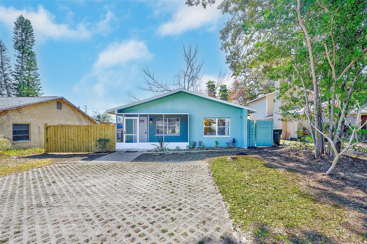 715 1st Ave., Largo, FL 33770