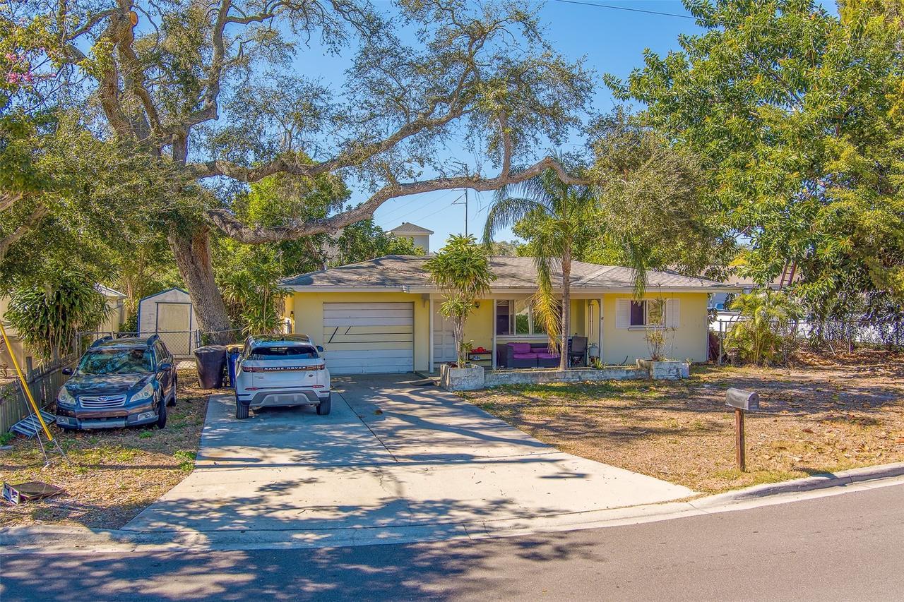 1300 S Hillcrest Ave., Clearwater, FL 33756