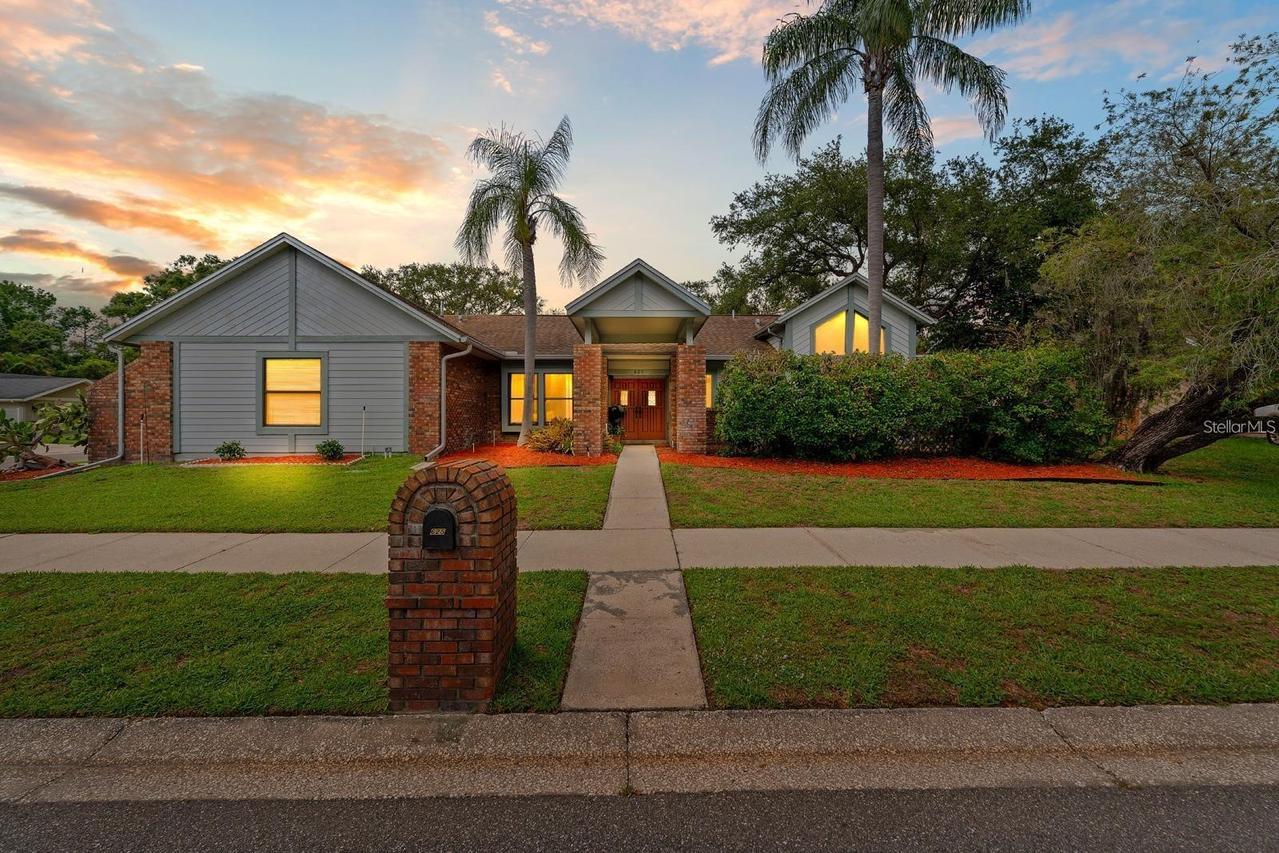 625 Fayette Dr., Safety Harbor, FL 34695