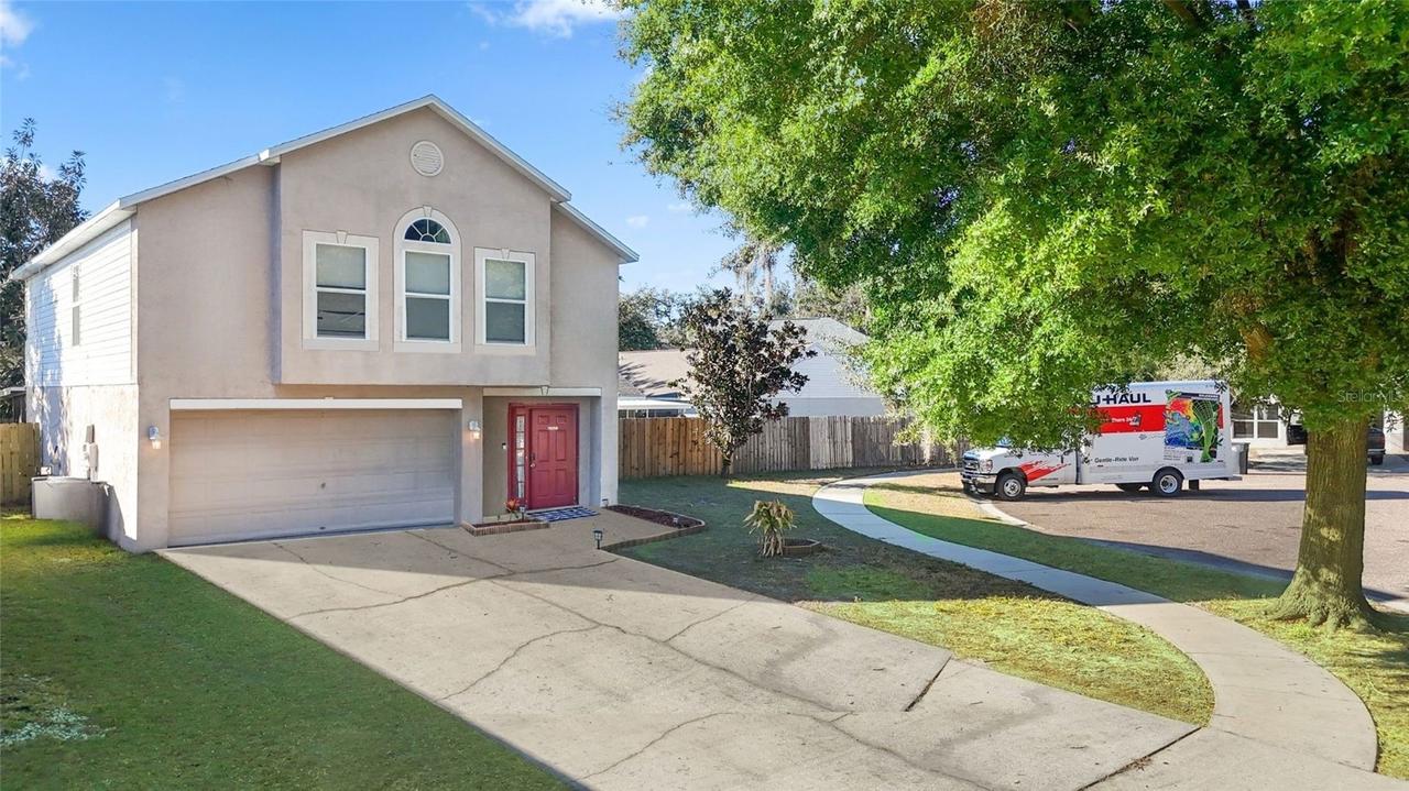 6209 Gassino Pl., Riverview, FL 33578