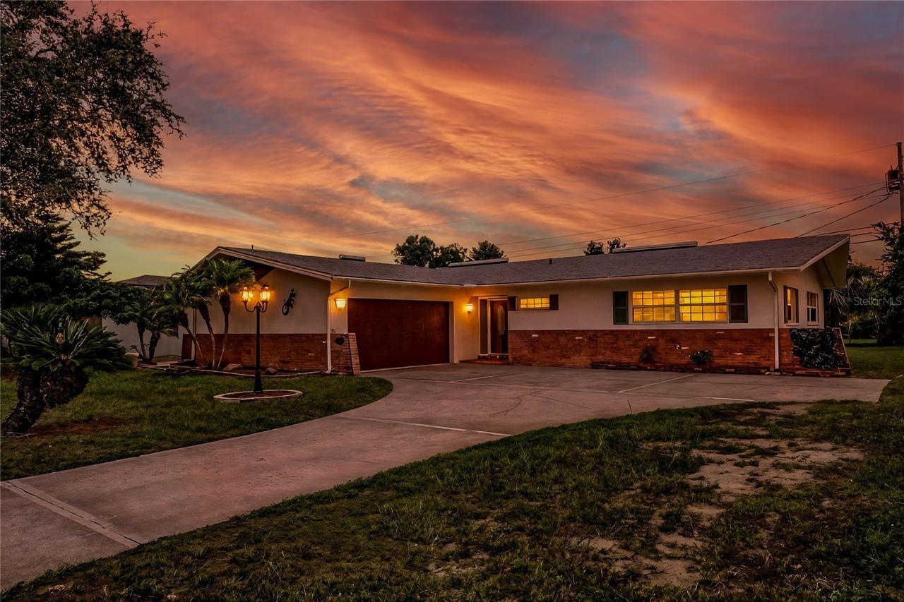 13883 Jamaica Dr., Seminole, FL 33776