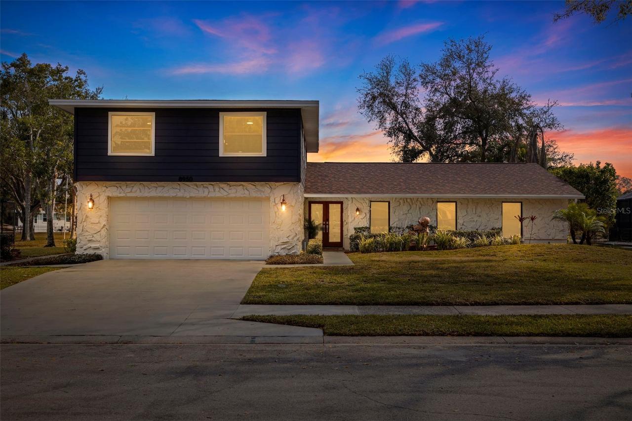 8950 Baywood Park Dr., Seminole, FL 33777