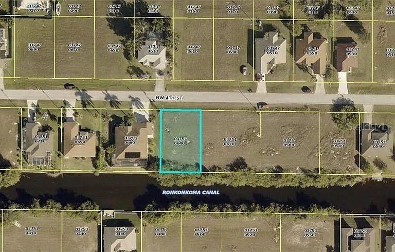 2042 NW 4th St., Cape Coral, FL 33993