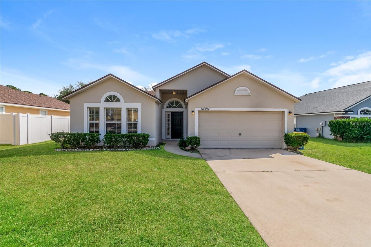 10307 Red Tip Rd., Jacksonville, FL 32218