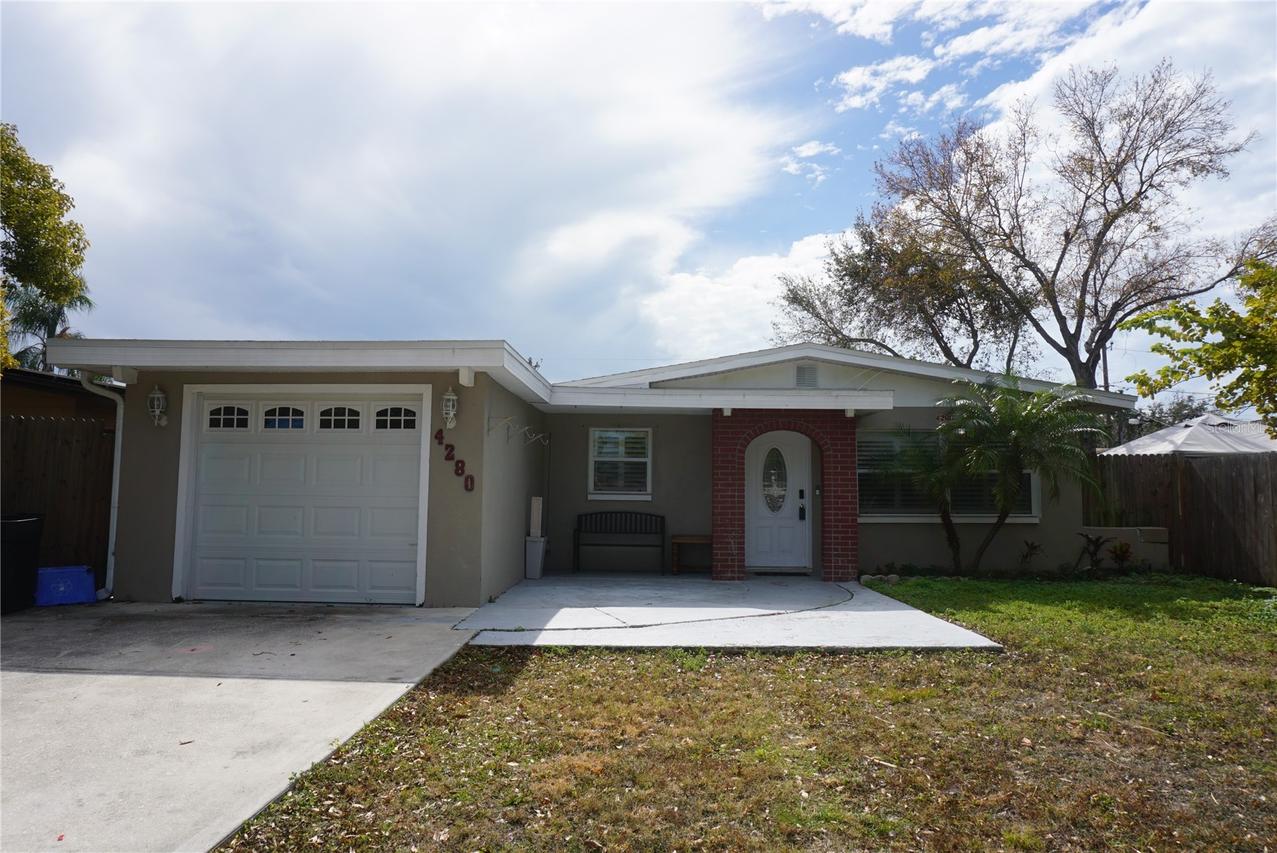 4280 69th Ave., Pinellas Park, FL 33781