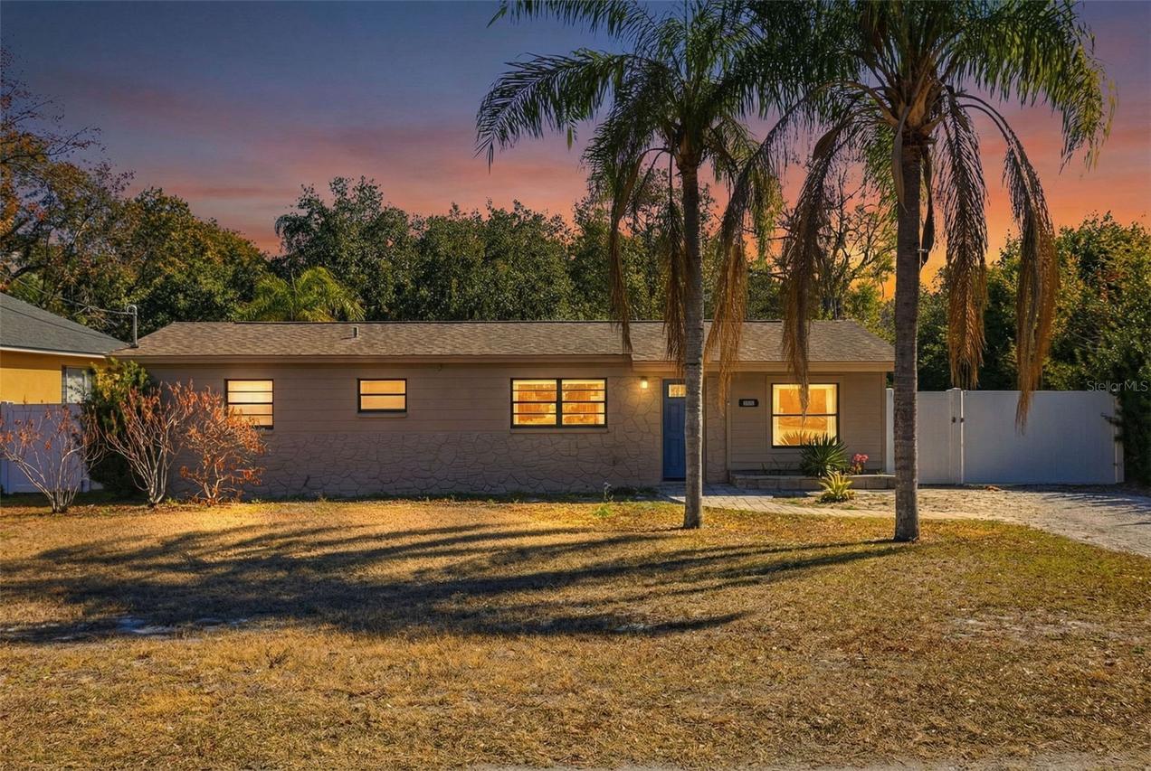 10405 N Woodmere Rd., Tampa, FL 33617