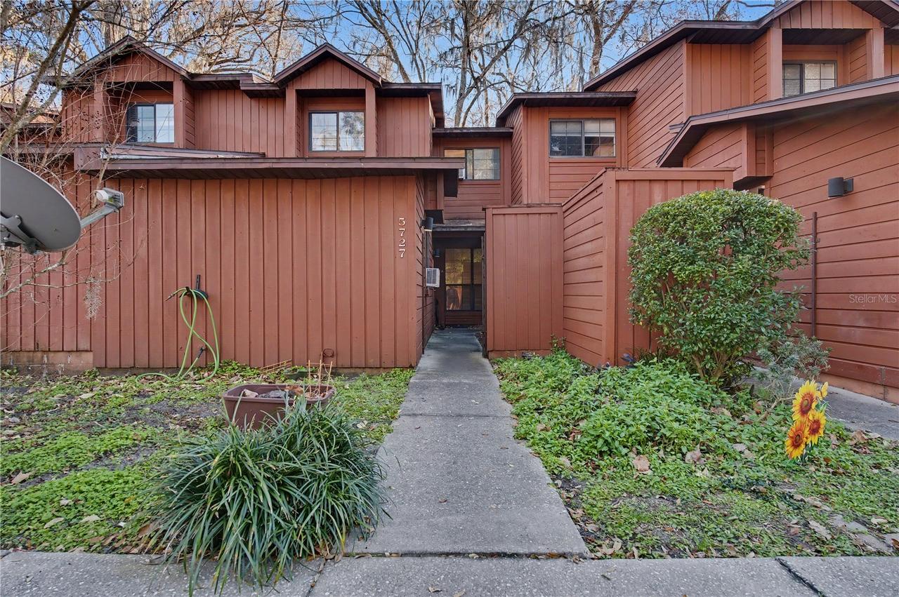 5727 SW 10th Pl., Gainesville, FL 32607