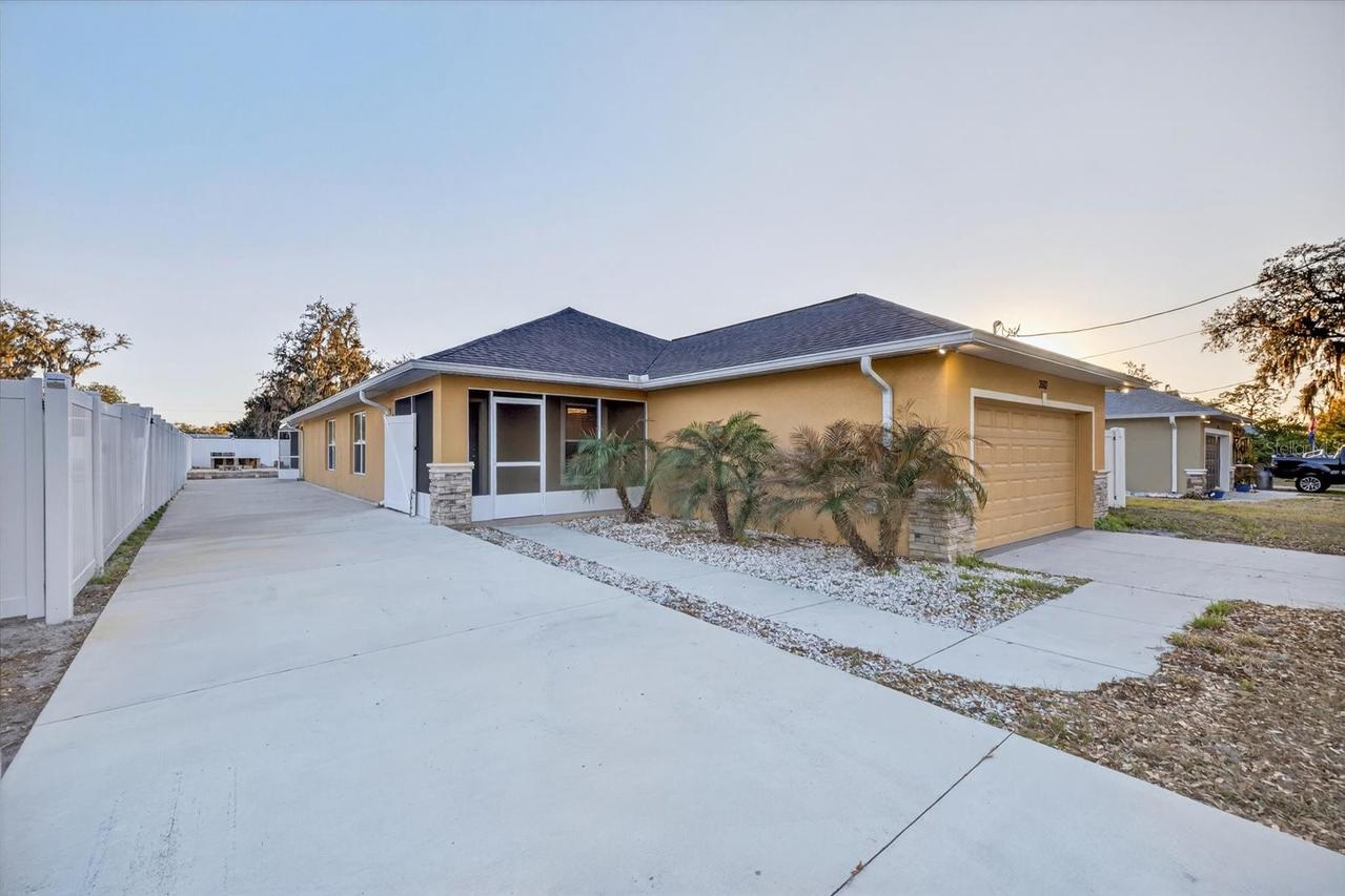 3507 Gloria Ave., Plant City, FL 33563