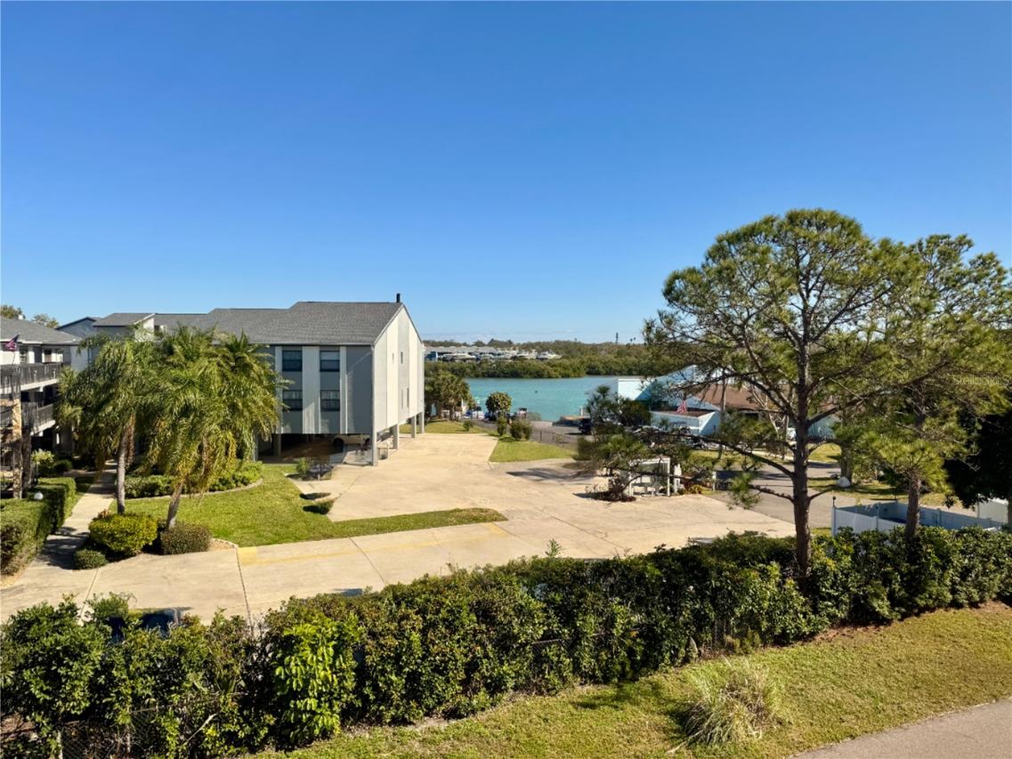 324 Windrush Blvd. #8, Indian Rocks Beach, FL 33785