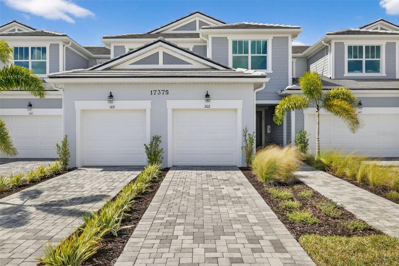 17375 Moonflower Dr. #202, Venice, FL 34293