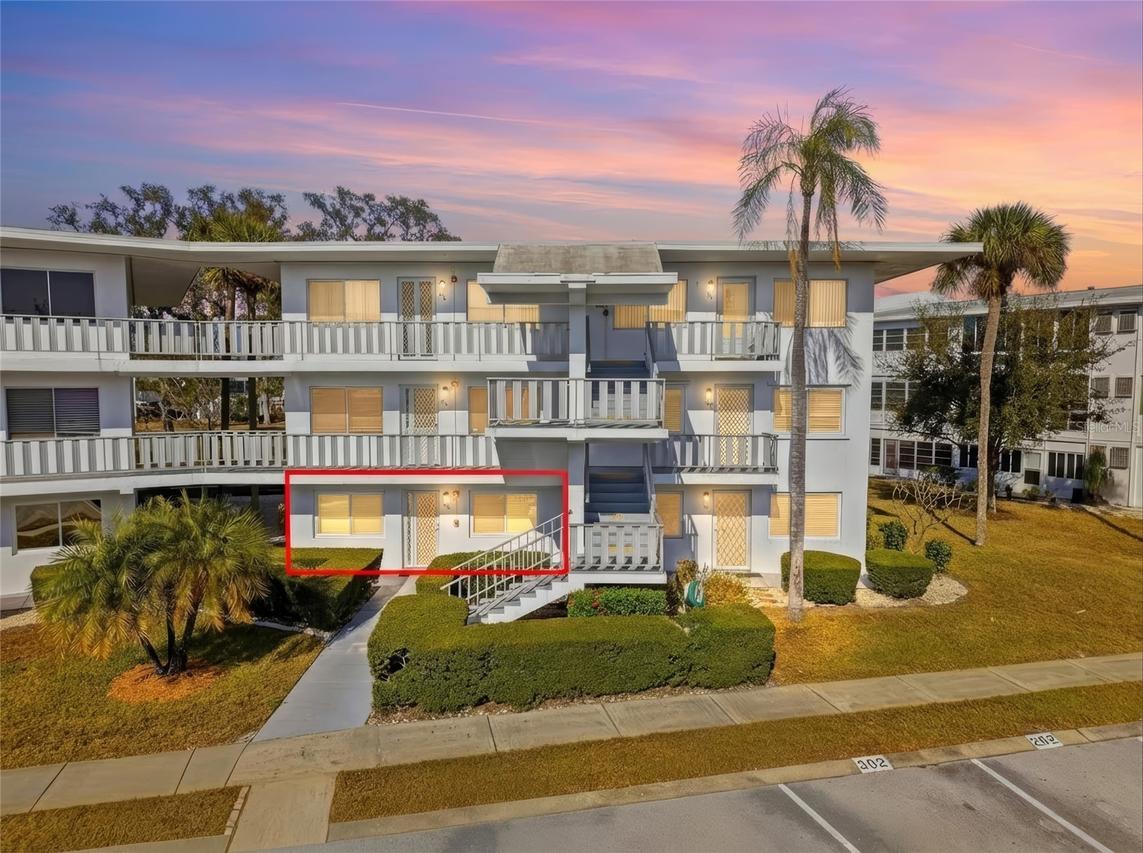 11201 80th Ave #102, Seminole, FL 33772