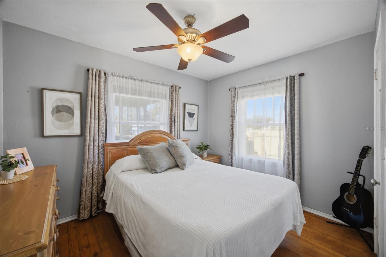 5824 Gulfport Blvd S, Gulfport, FL 33707