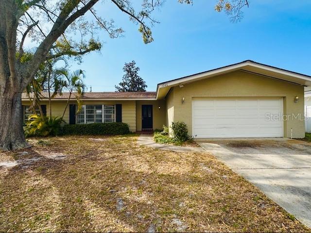 1046 Chinaberry Rd., Clearwater, FL 33764