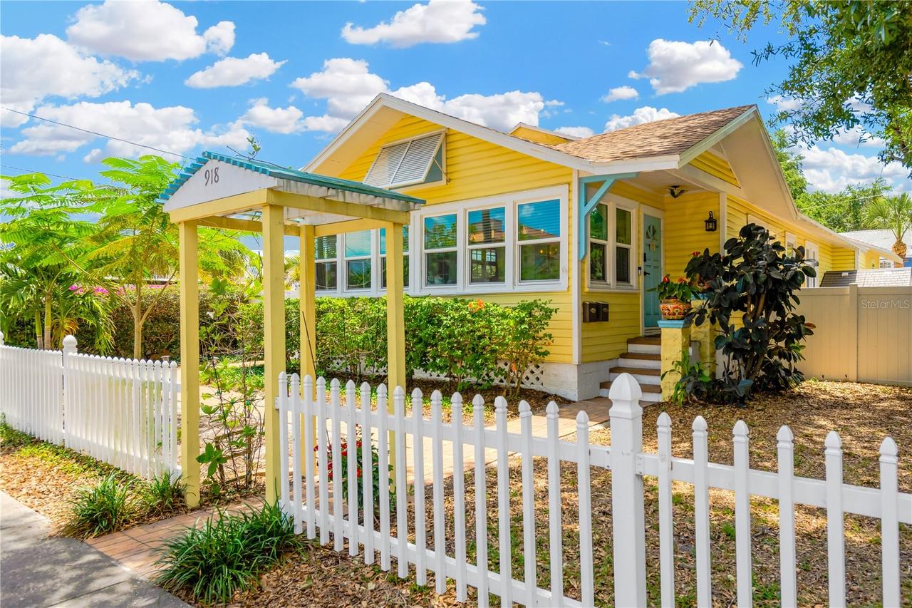 918 24th Ave., St Petersburg, FL 33704