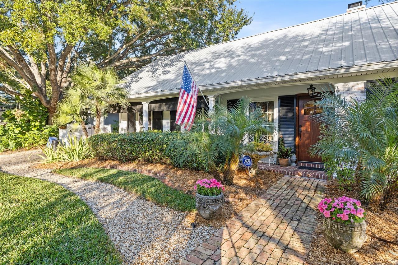 1904 S Hesperides St., Tampa, FL 33629