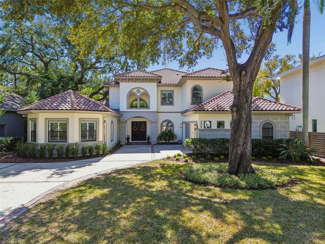 2906 W Hawthorne Rd., Tampa, FL 33611