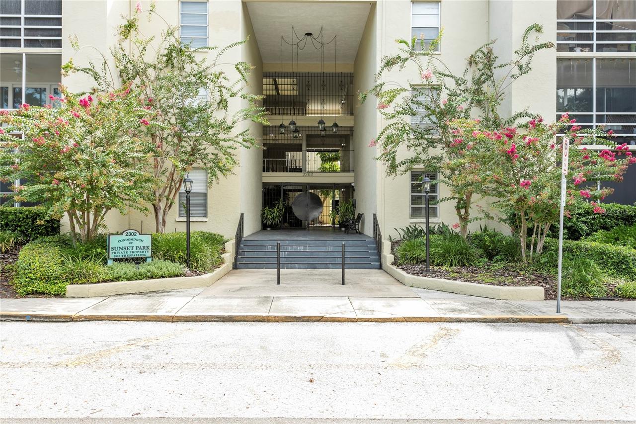 2302 Manhattan #111, Tampa, FL 33629