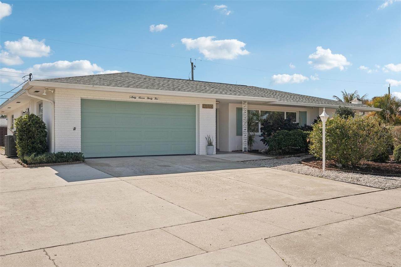 6735 Keystone Dr., Sarasota, FL 34231